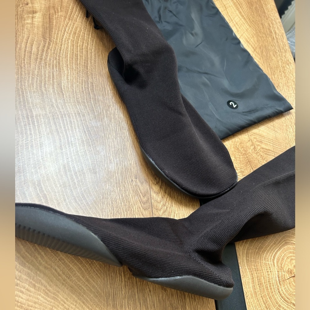 YZY PODS Brand New!! Limited Edition! Authentic! Brand New! #Yeezy
